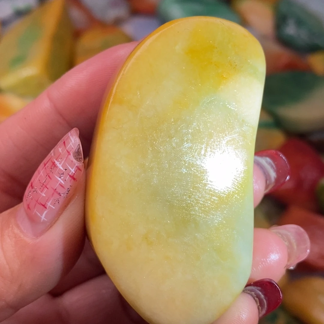 翡翠颈饰未镶嵌缅甸翡翠