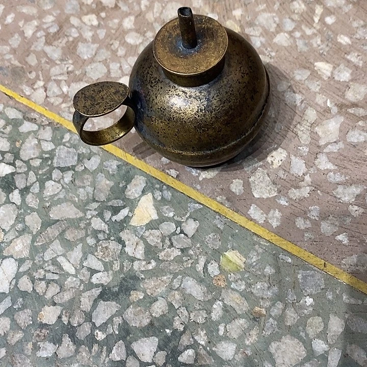 流****河老式铜器古朴厚重