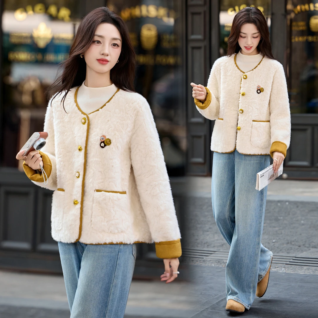 小香风羊羔毛外套女短款2025秋冬新款设计感撞色减龄皮毛一体上衣