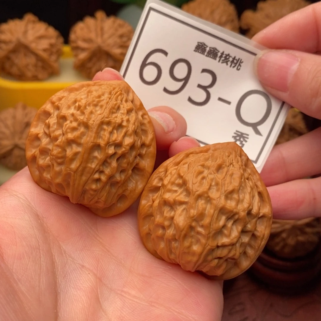 文玩核桃把件金牛38