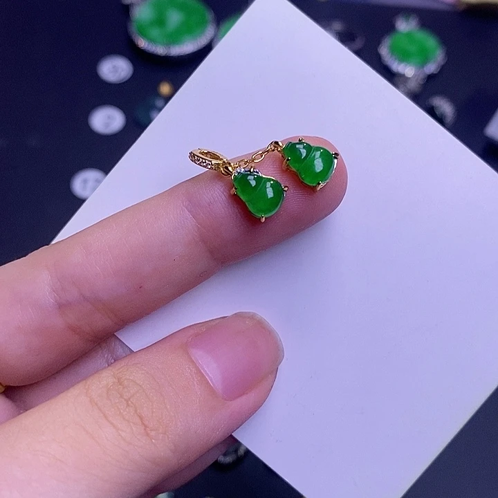 颈饰未镶嵌翡翠1111