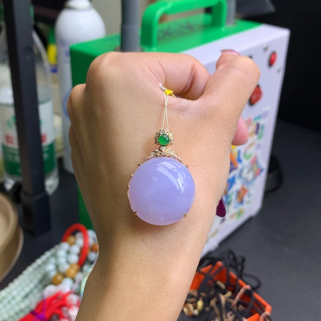 福***业翡翠18K金镶嵌颈饰