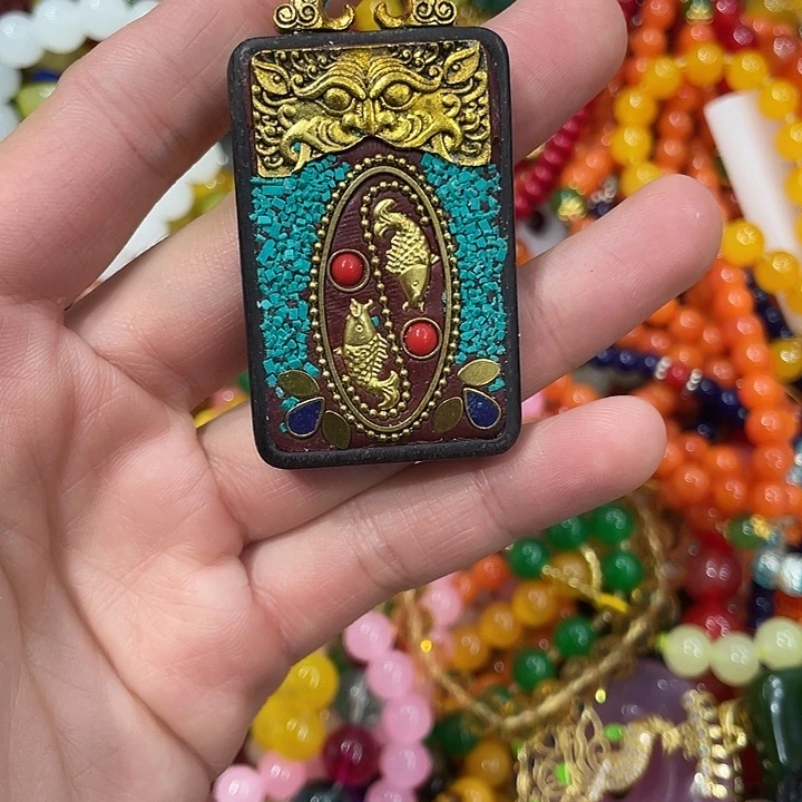纯铜石英石精美吊坠