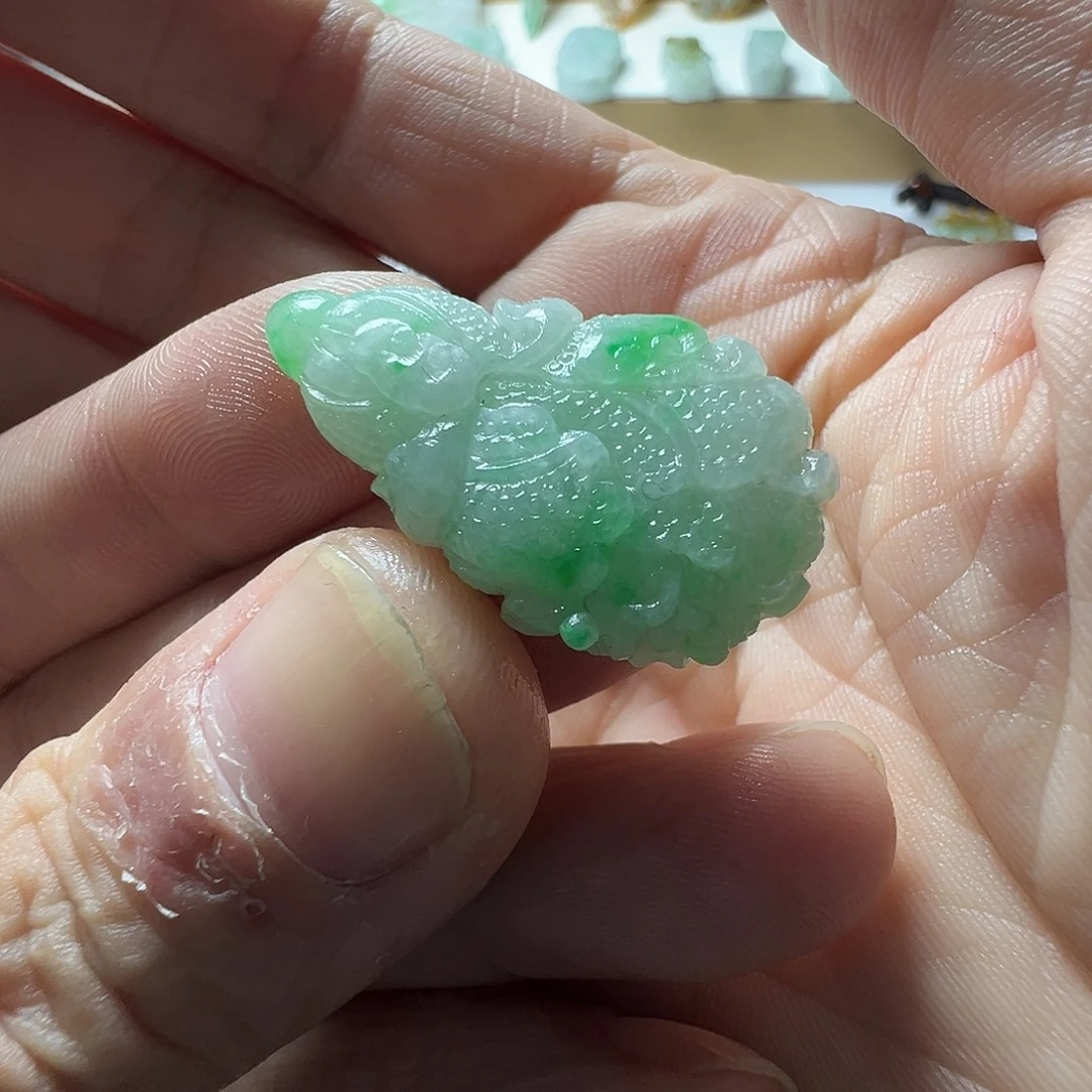 定制翡翠未镶嵌白菜