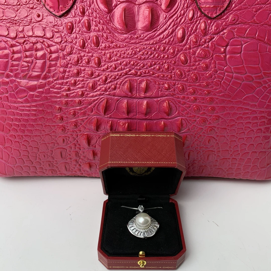 4057项链--收藏级轻奢时尚设计首饰送礼盒