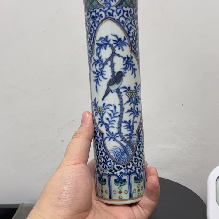 *****青花斗彩开窗花香筒