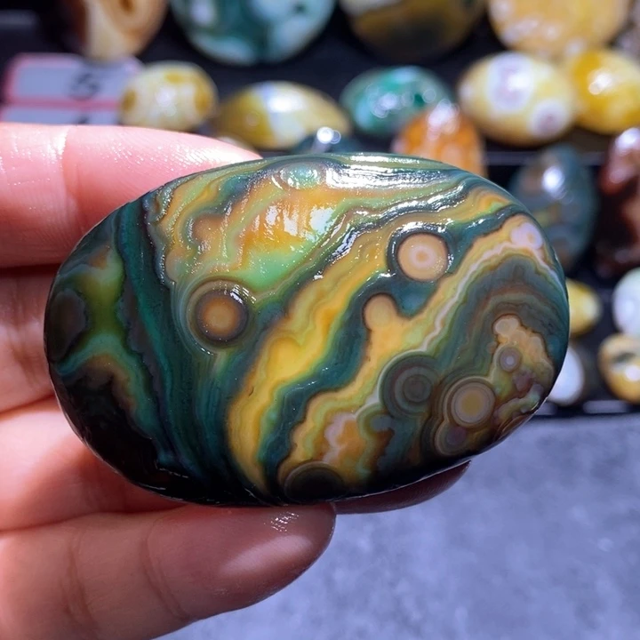 玛瑙/玉髓未镶嵌珠宝半成品4