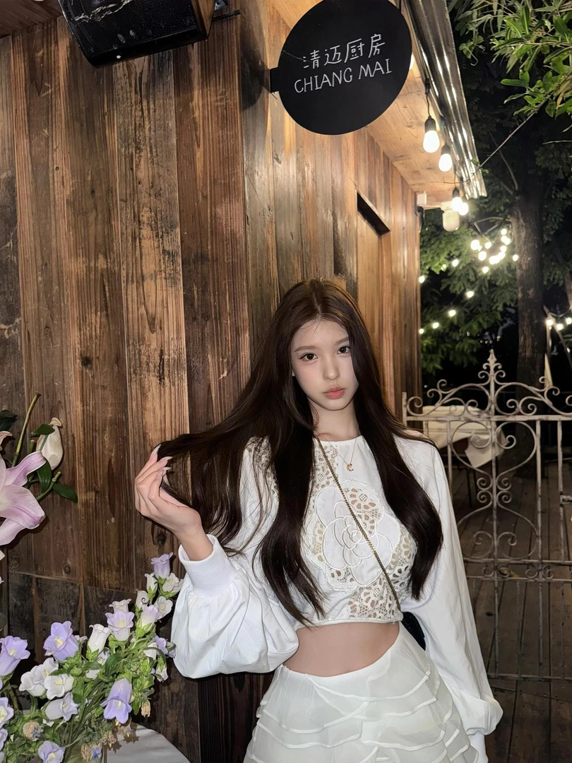 LL Online现货JUE美山茶花小香镂空露背设计气质短上衣女裙裤套装