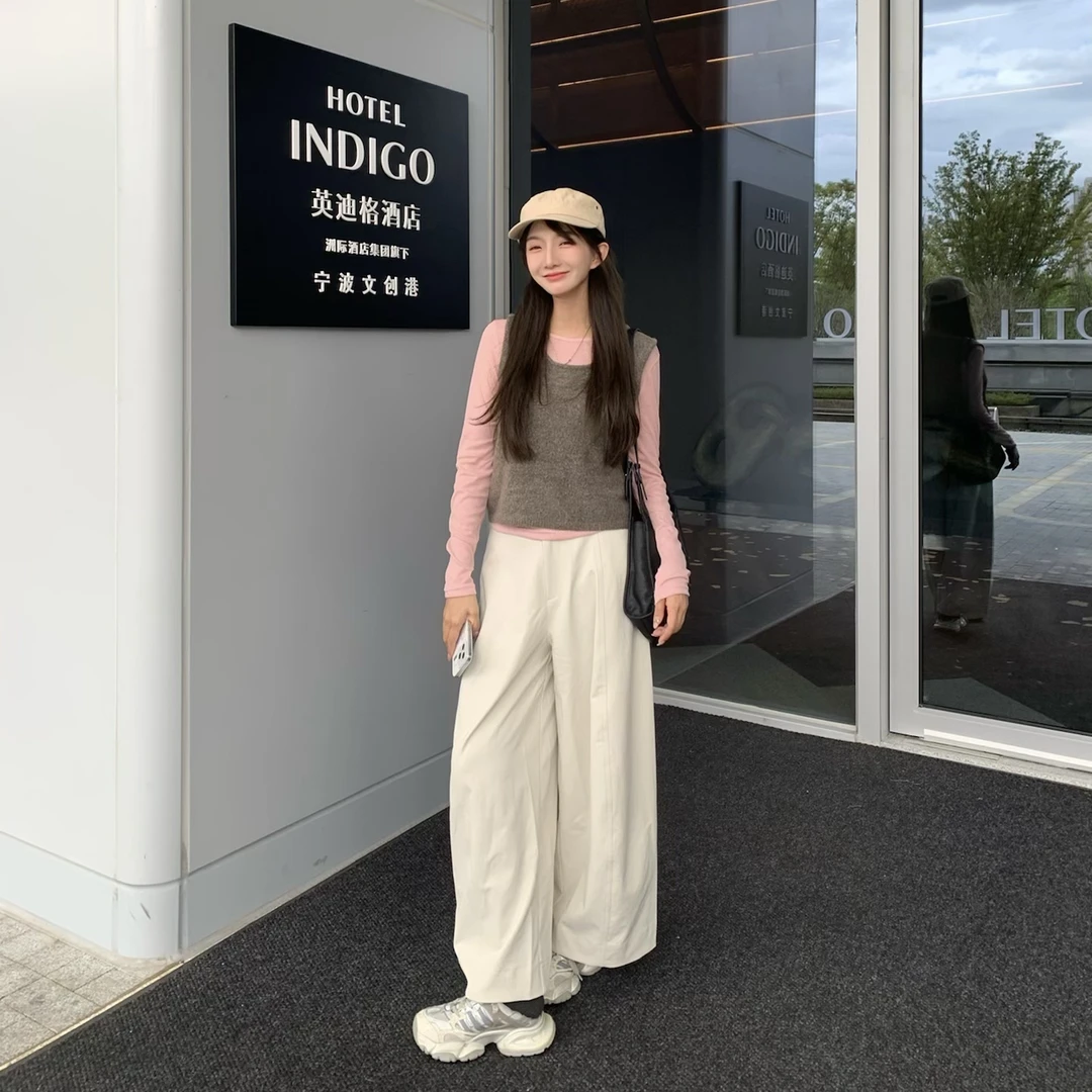 毛小兔2025秋季新款米色阔腿弯刀裤休闲裤