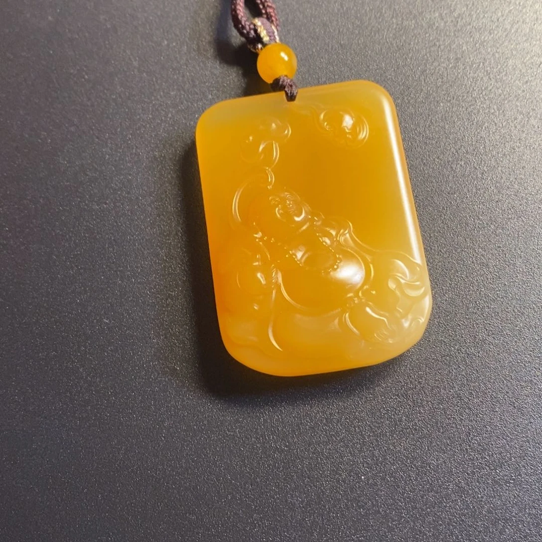 石英质玉颈饰未镶嵌铁***酒