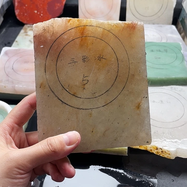 石英质玉未镶嵌手镯定制