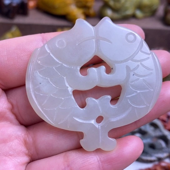 蛇纹石玉未镶嵌颈饰110