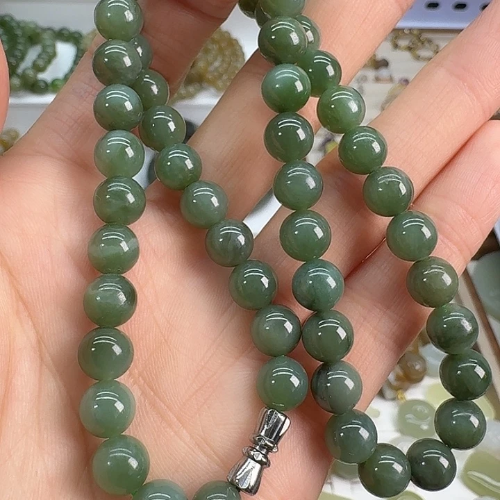 和田玉（碧玉）未镶嵌颈饰8mm