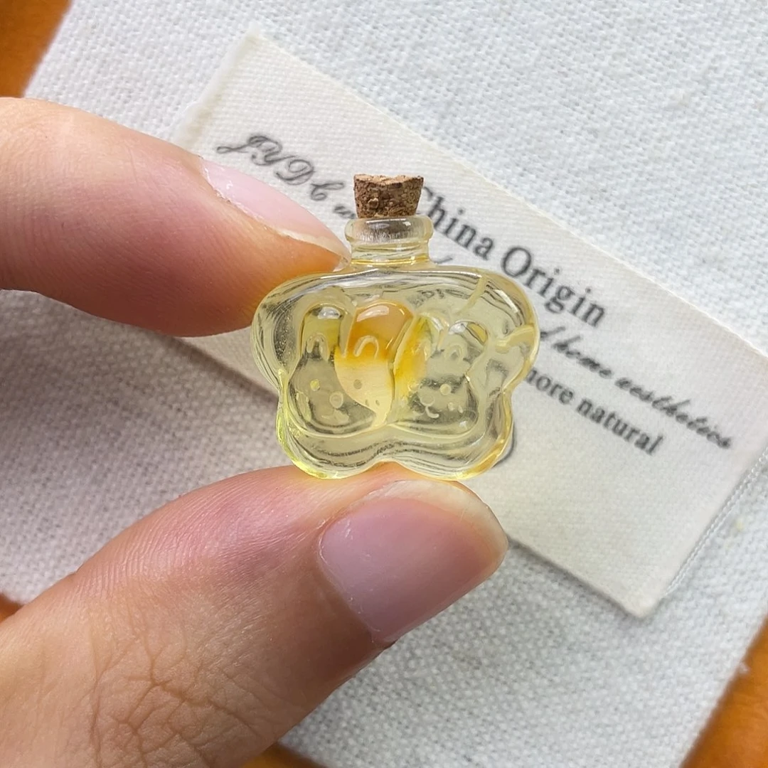 未镶嵌琥珀珠宝奇石兔兔许愿瓶