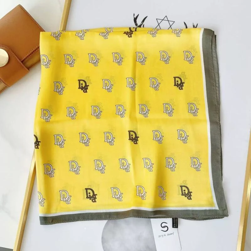 E144 黄色d字线  70*70左右围巾 G1