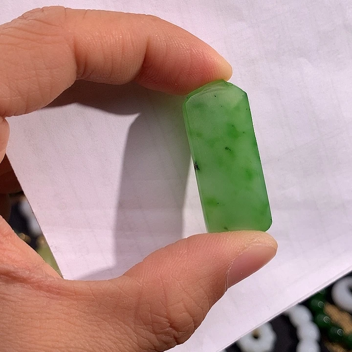 和田玉（碧玉）未镶嵌颈饰