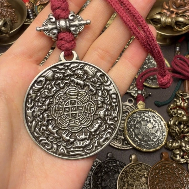 藏传文玩九宫如图