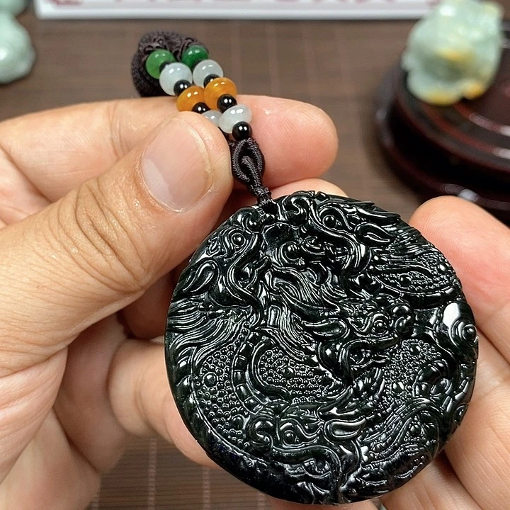 颈饰未镶嵌翡翠天然翡翠玉A货配证书