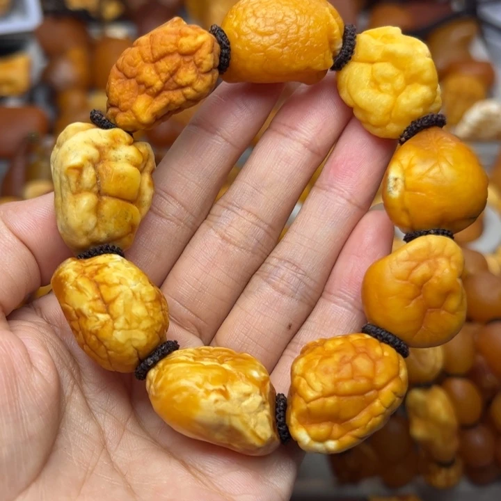 琥珀未镶嵌裸石天然蜜蜡