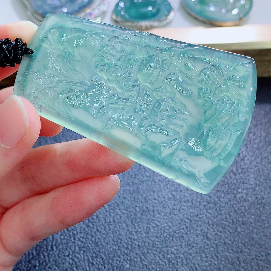 翡翠未镶嵌颈饰翡翠