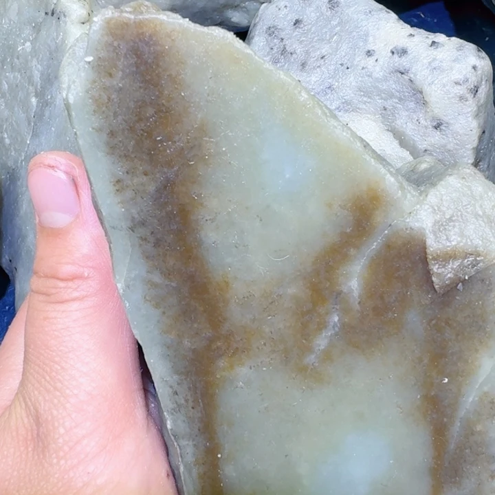 和田玉未镶嵌珠宝半成品