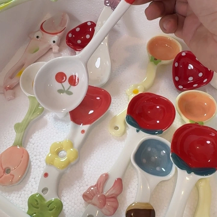 景德镇陶瓷手工制作