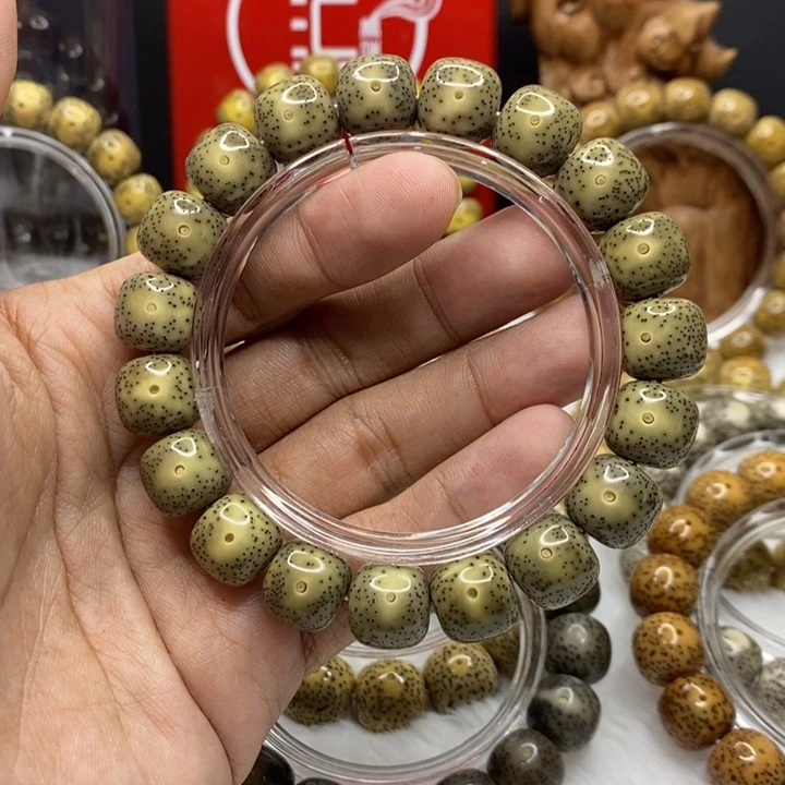 用***6星月菩提手串12+牛毛星