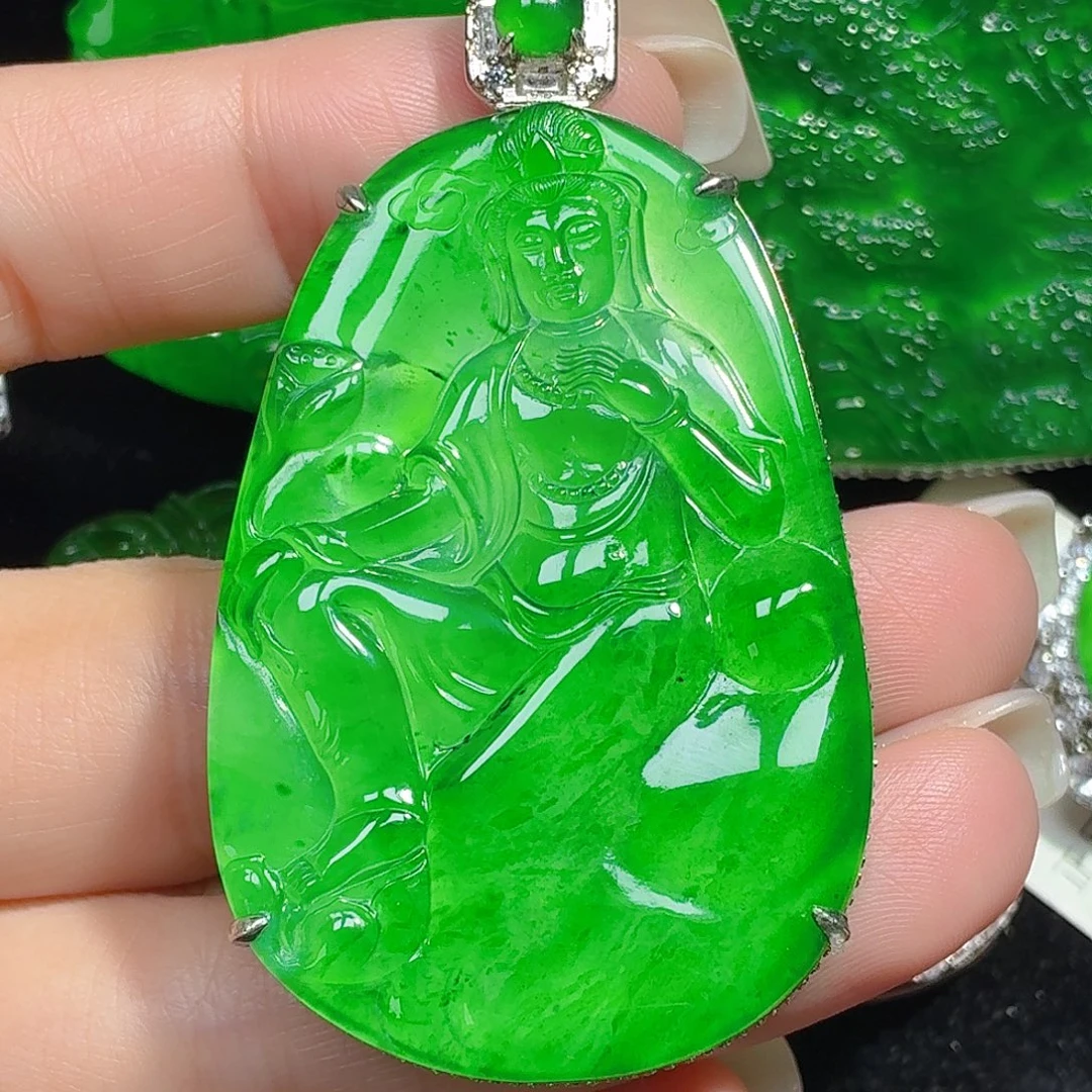 翡翠未镶嵌颈饰天然A货翡翠