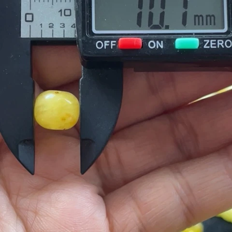 【闪购商品】未镶嵌蜜蜡裸石11杂