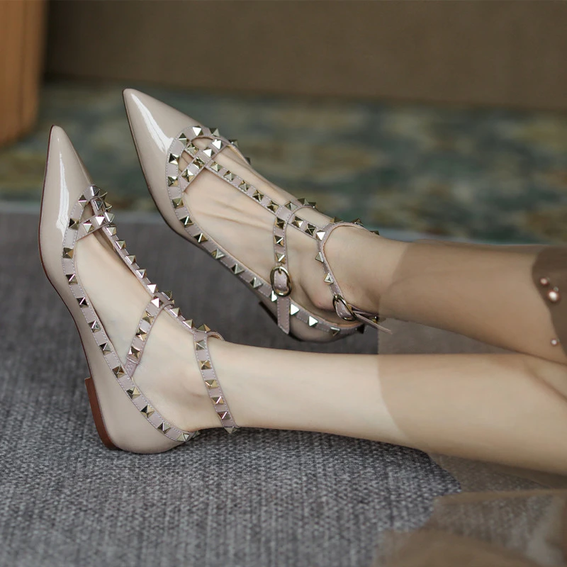2025夏新款尖头华伦铆钉浅口平底鞋柳丁性感凉鞋平跟单鞋显瘦女鞋