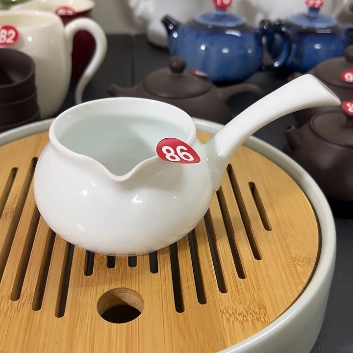 侧把壶白色11111111