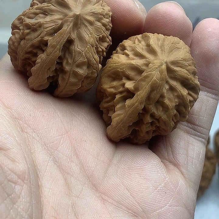 文玩核桃吊坠宫灯一根筋