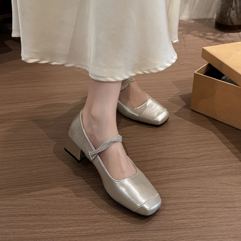 法式银色中粗跟小皮鞋女2025秋季新款方头高跟鞋配裙子玛丽珍单鞋