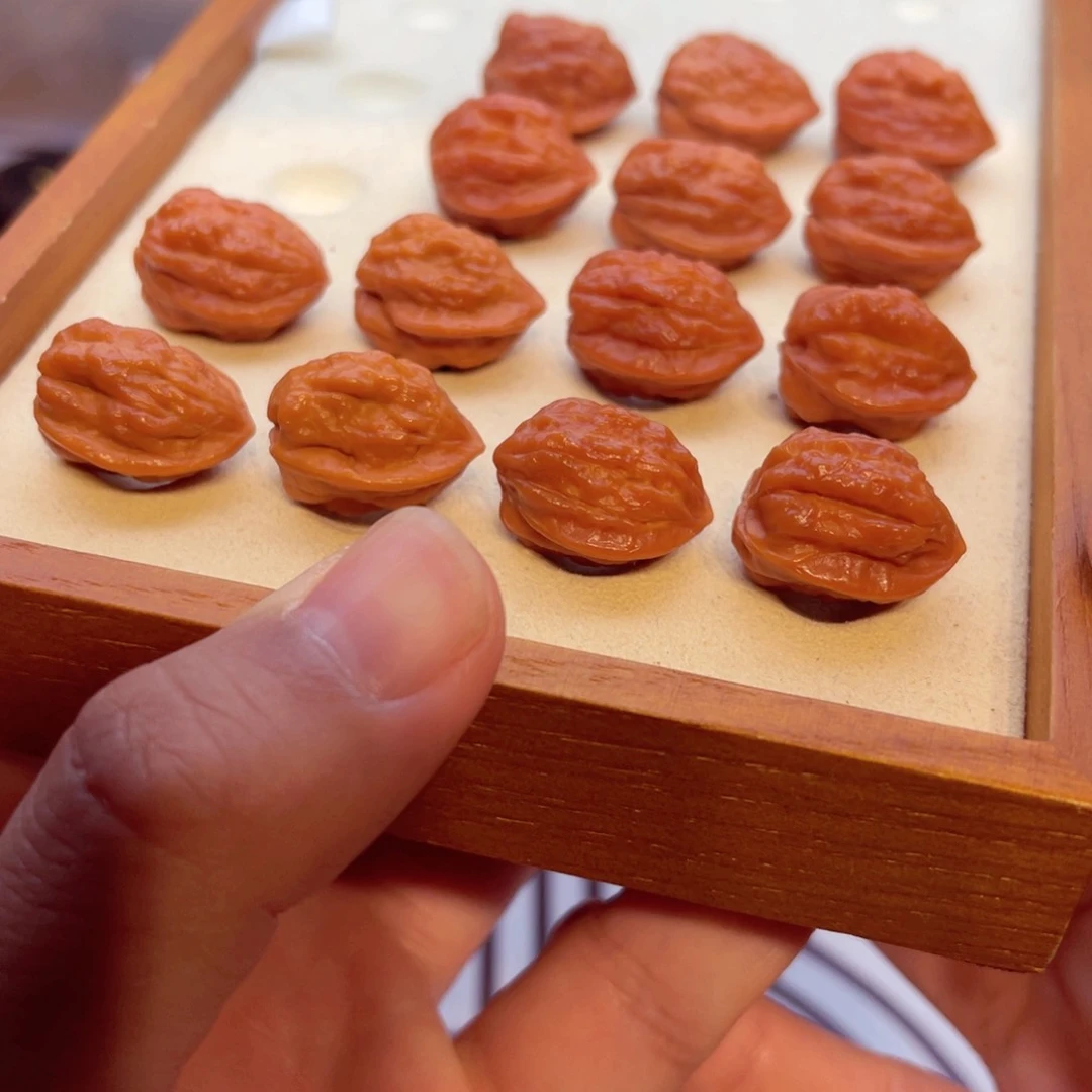 文玩核桃手串蛤蟆头