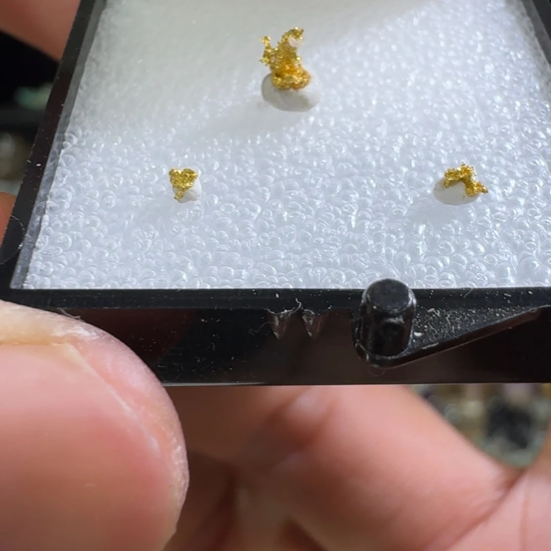 别***年月下珠宝严选矿物