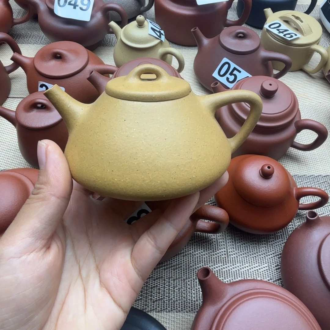 苏***）茶壶紫砂黄段子冶200cc大瑕
