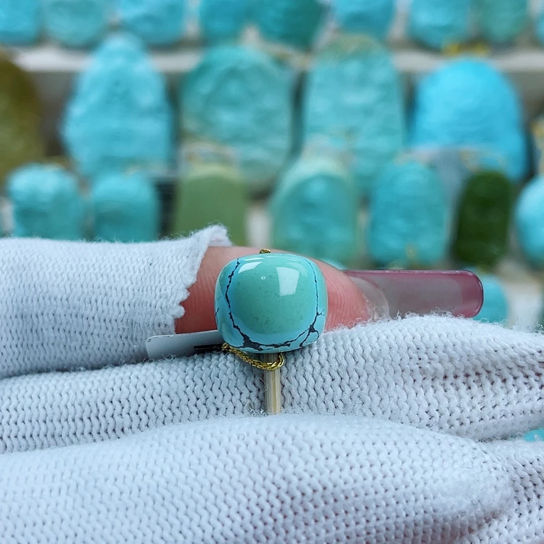 绿松石未镶嵌珠宝奇石12.5m