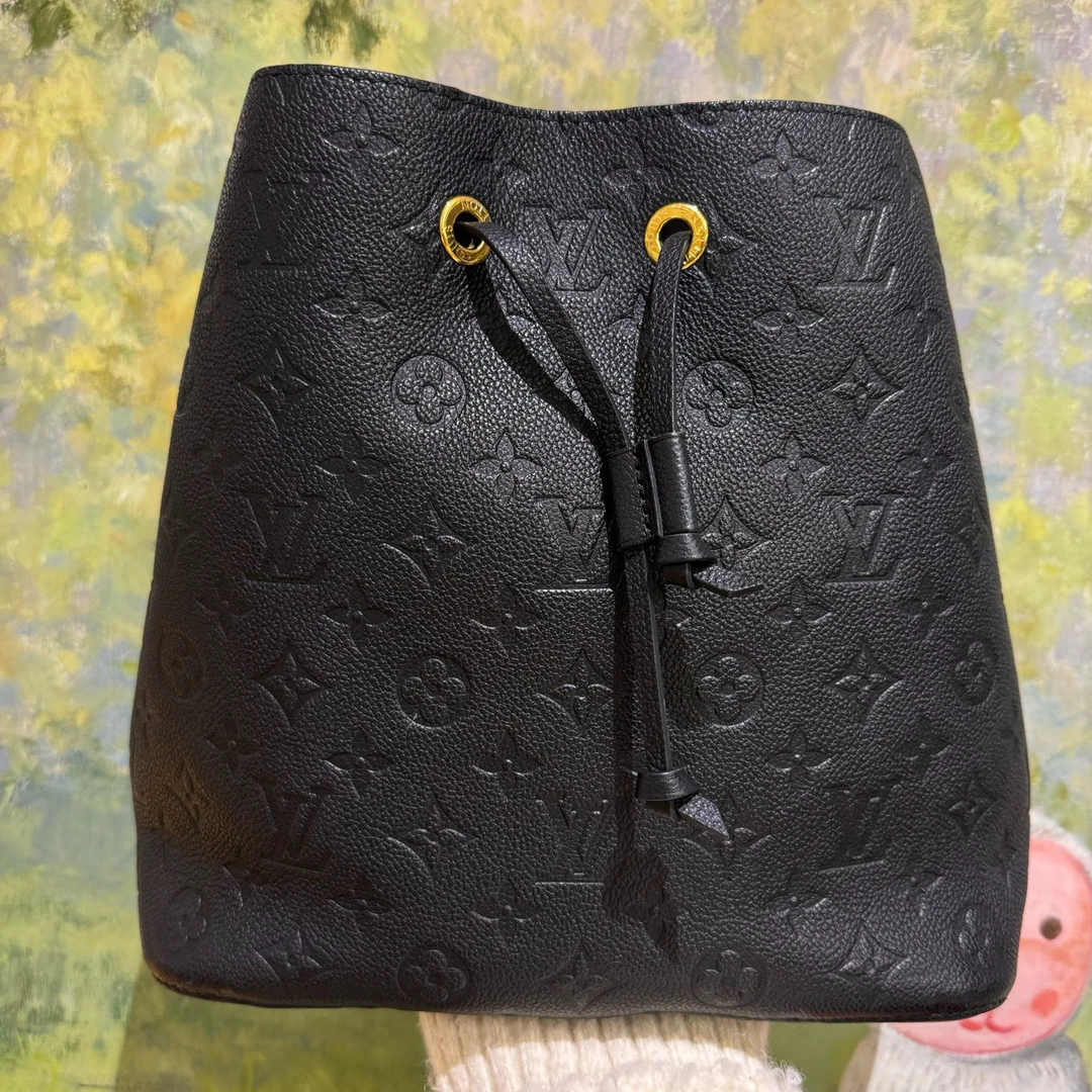 95新 LouisVuitton/路易威登 11880293/KIKIFIFI/黑水桶包