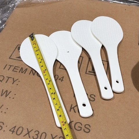 微瑕，不能明火，口径19，4个饭铲