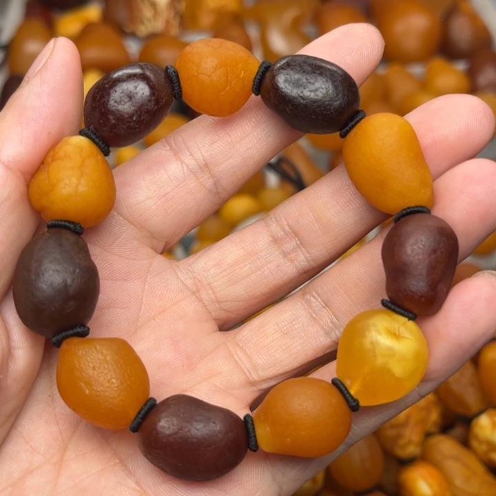 琥珀未镶嵌裸石天然蜜蜡手串
