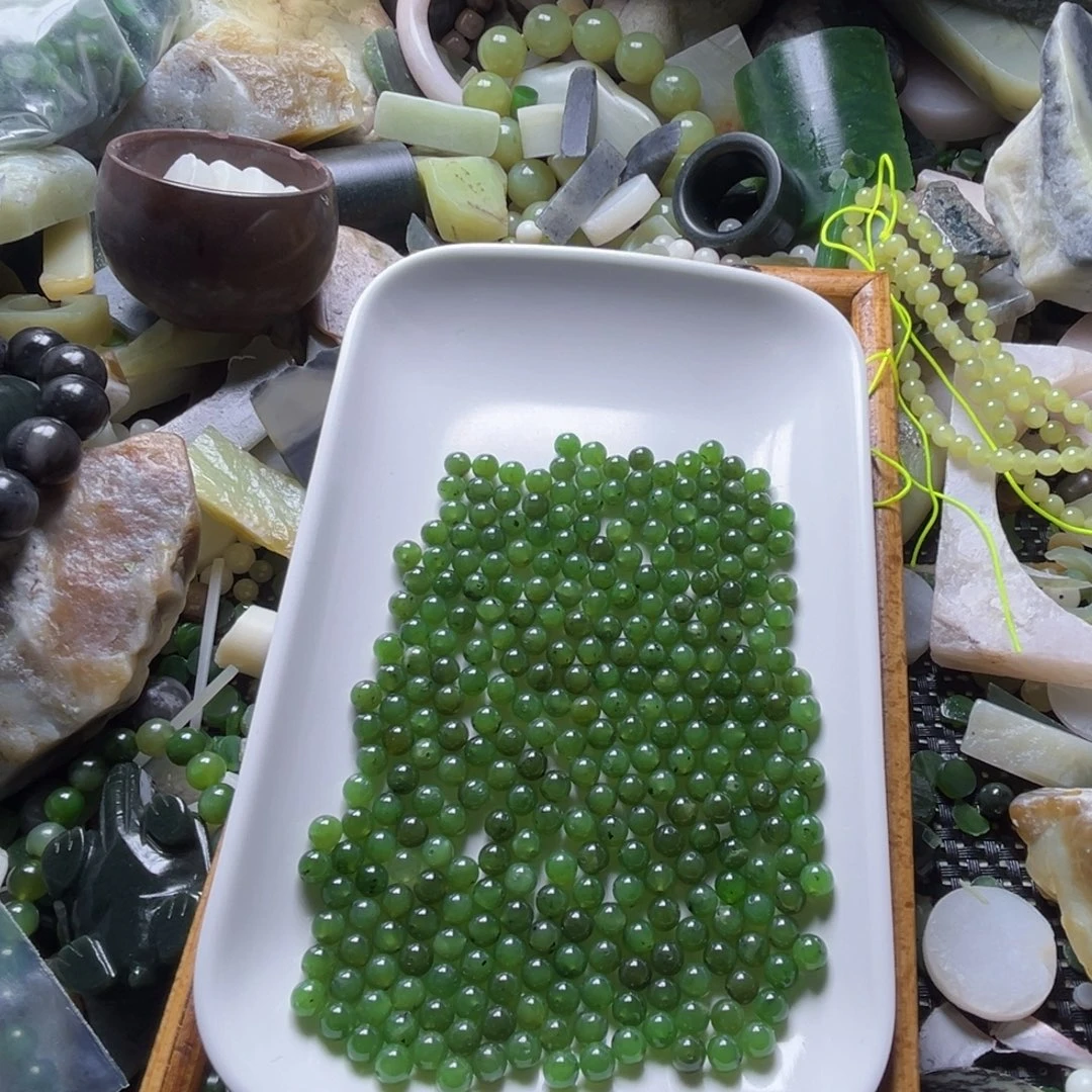 青***房和田玉（糖玉）未镶嵌挂件