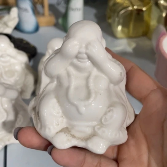 摆件               微瑕。