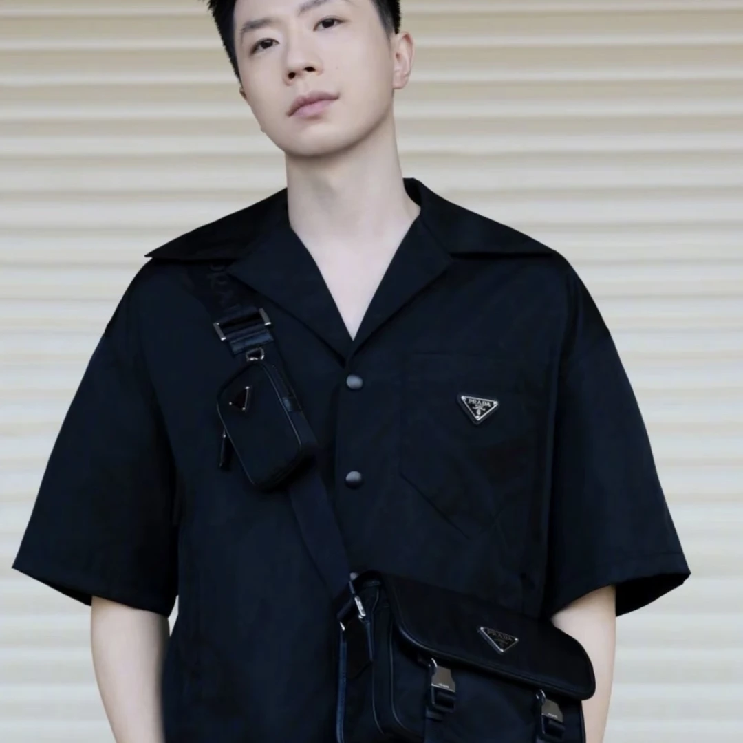 99新 Prada/普拉达 2319/黑色Logo徽标短袖衬衫/S（os）