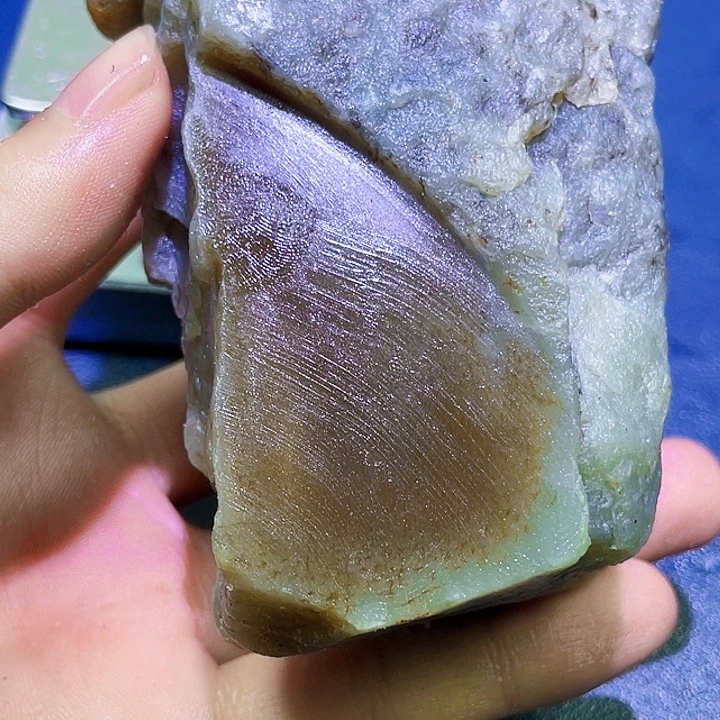 未镶嵌和田玉（糖玉）珠宝半成品