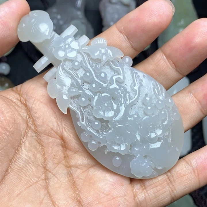 颈饰未镶嵌和田玉