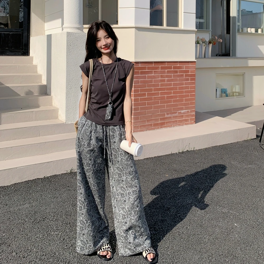 灰色圆领T恤印花阔腿裤套装女2025夏季韩版时尚宽松显廋两件套