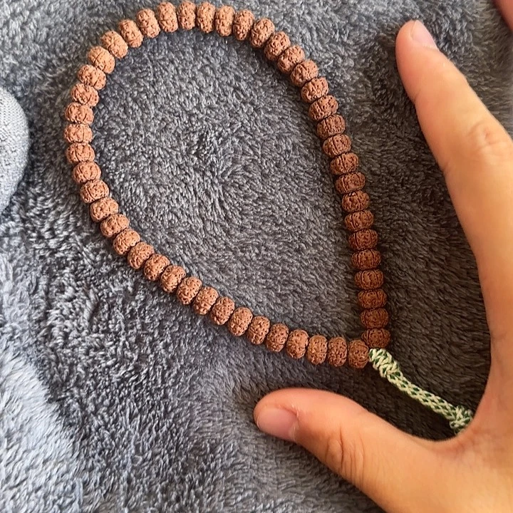 金刚菩提吊坠平细8.2手持