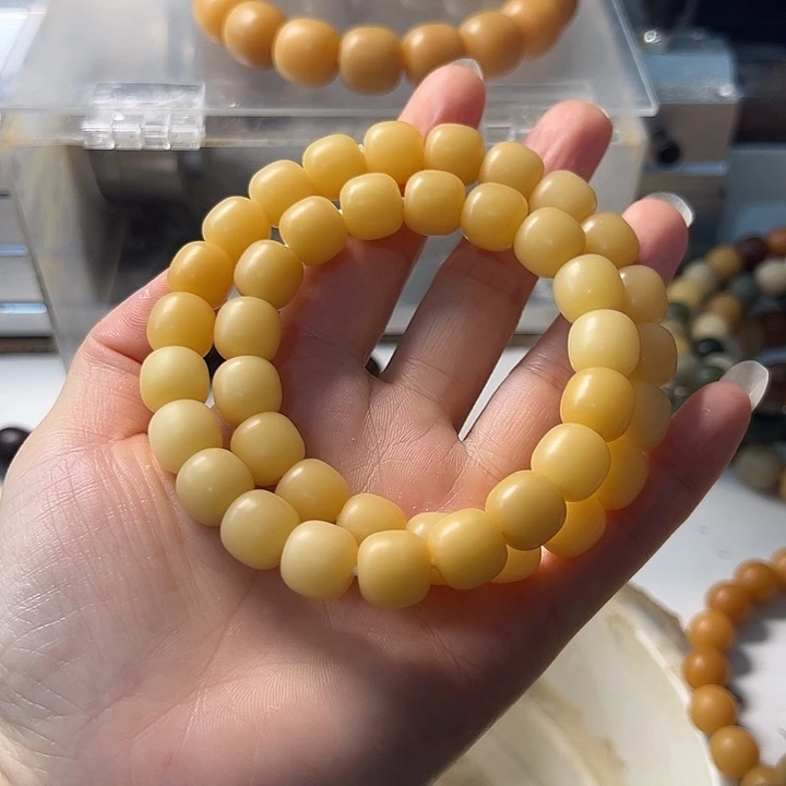 白玉菩提手串黄色多圈
