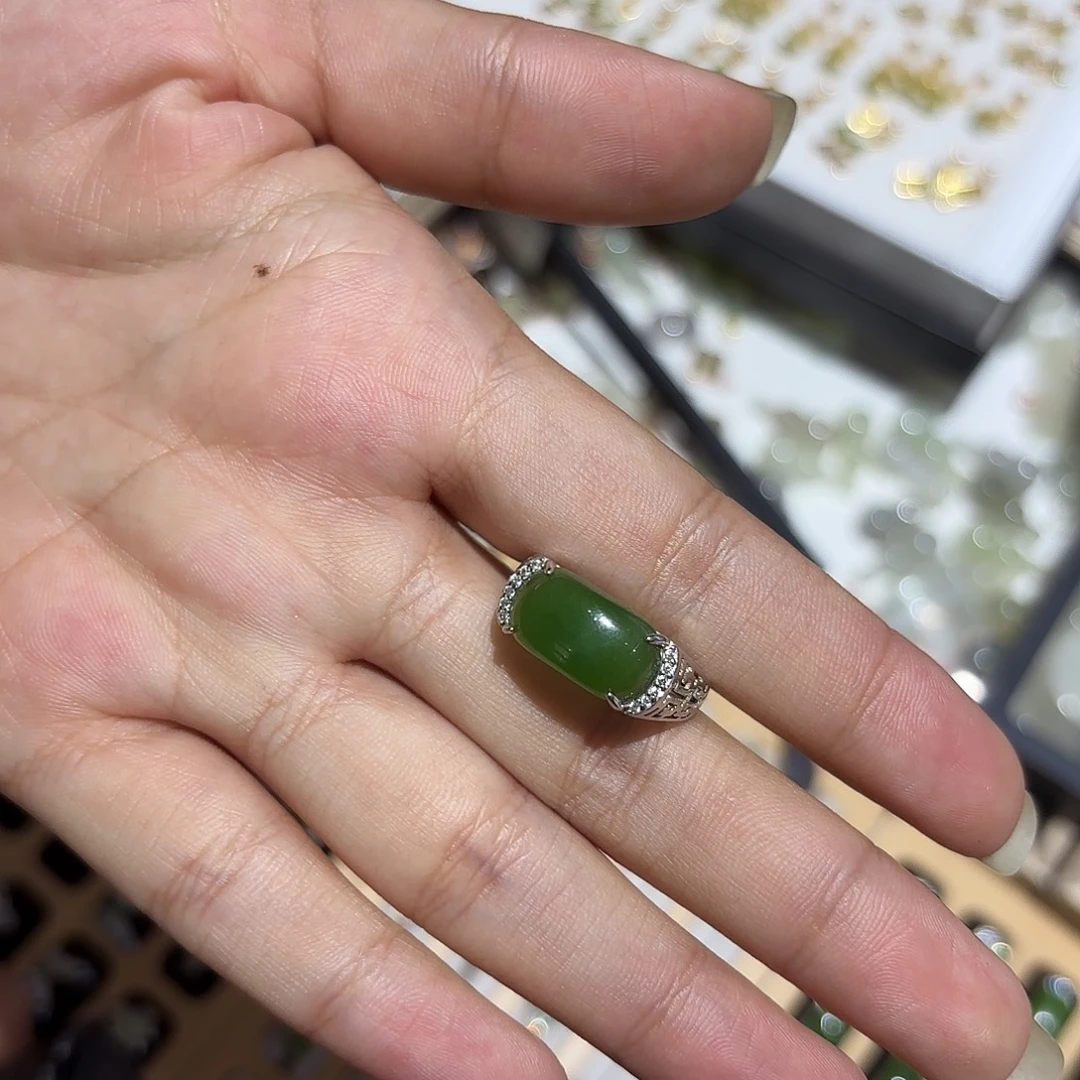 银S925镶嵌戒指和田玉