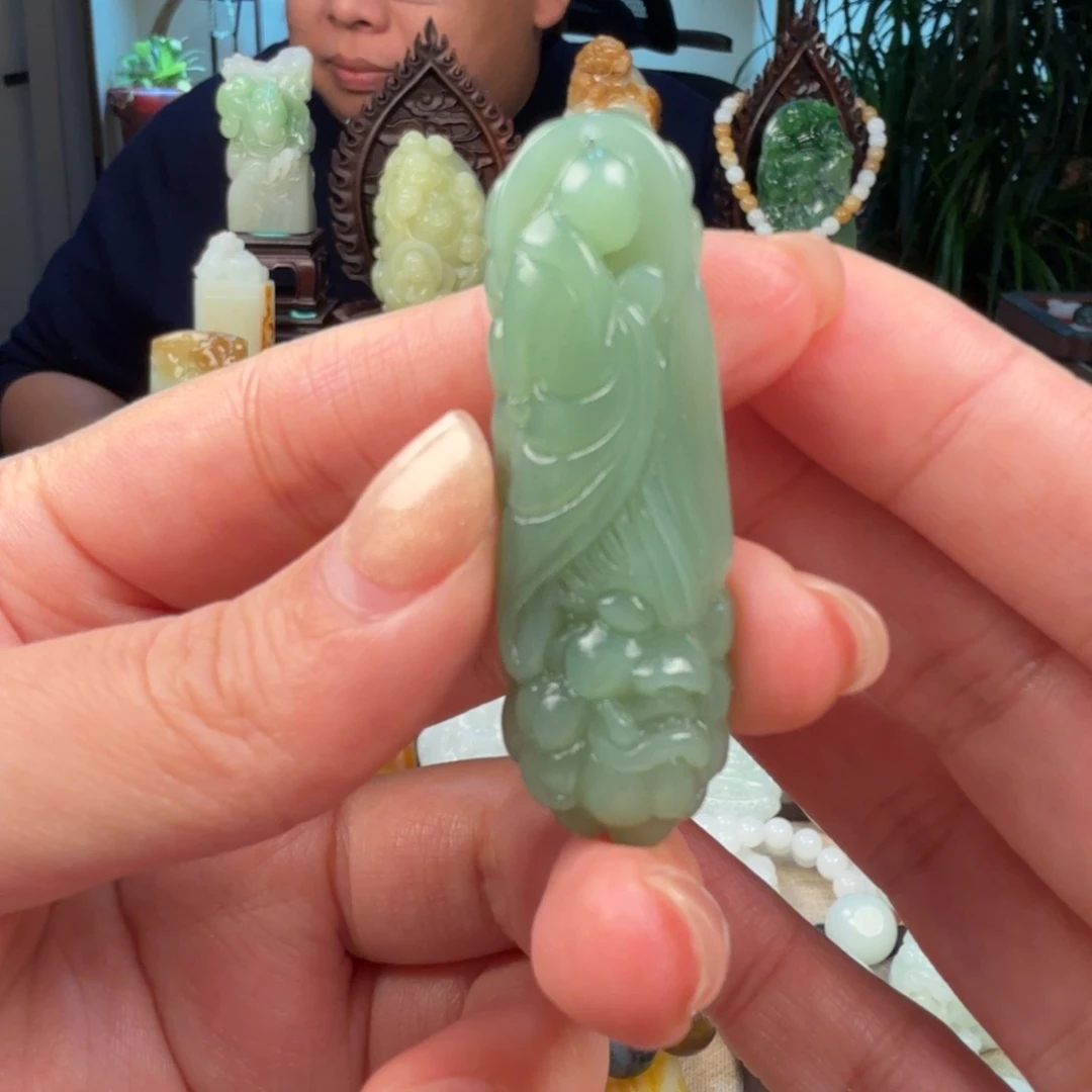 为***啥和田玉未镶嵌颈饰